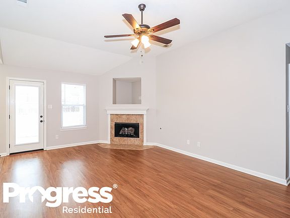 3rd image of 1491 Sawmill Creek Ln