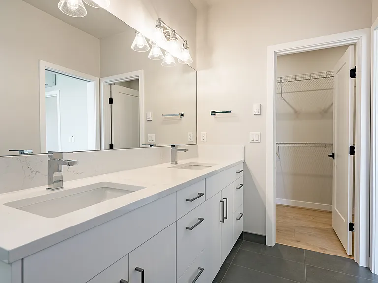 8638 Harborview Rd — Photo 32