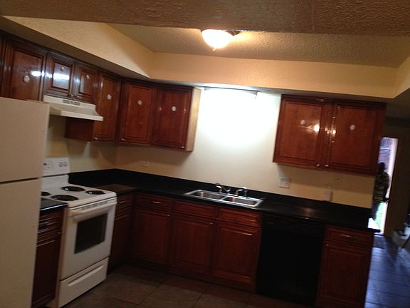 3rd image of 6704 Tara Ln