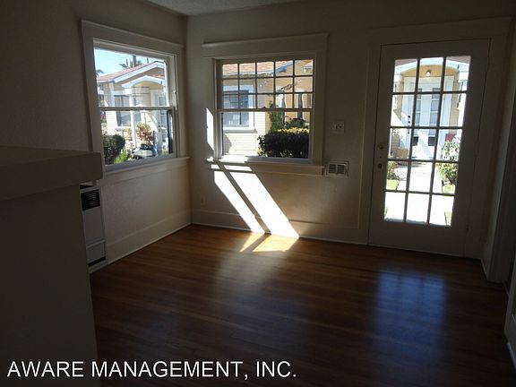 3rd image of 3973 Kansas St