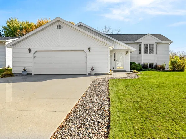 1519 Sunset Blvd, Hawley, MN 56549