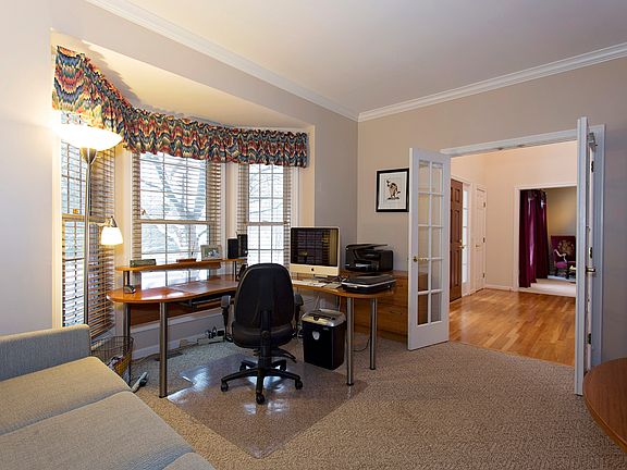 5th image of 9219 Johnston Ln