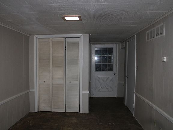 5th image of 202 N 16th St