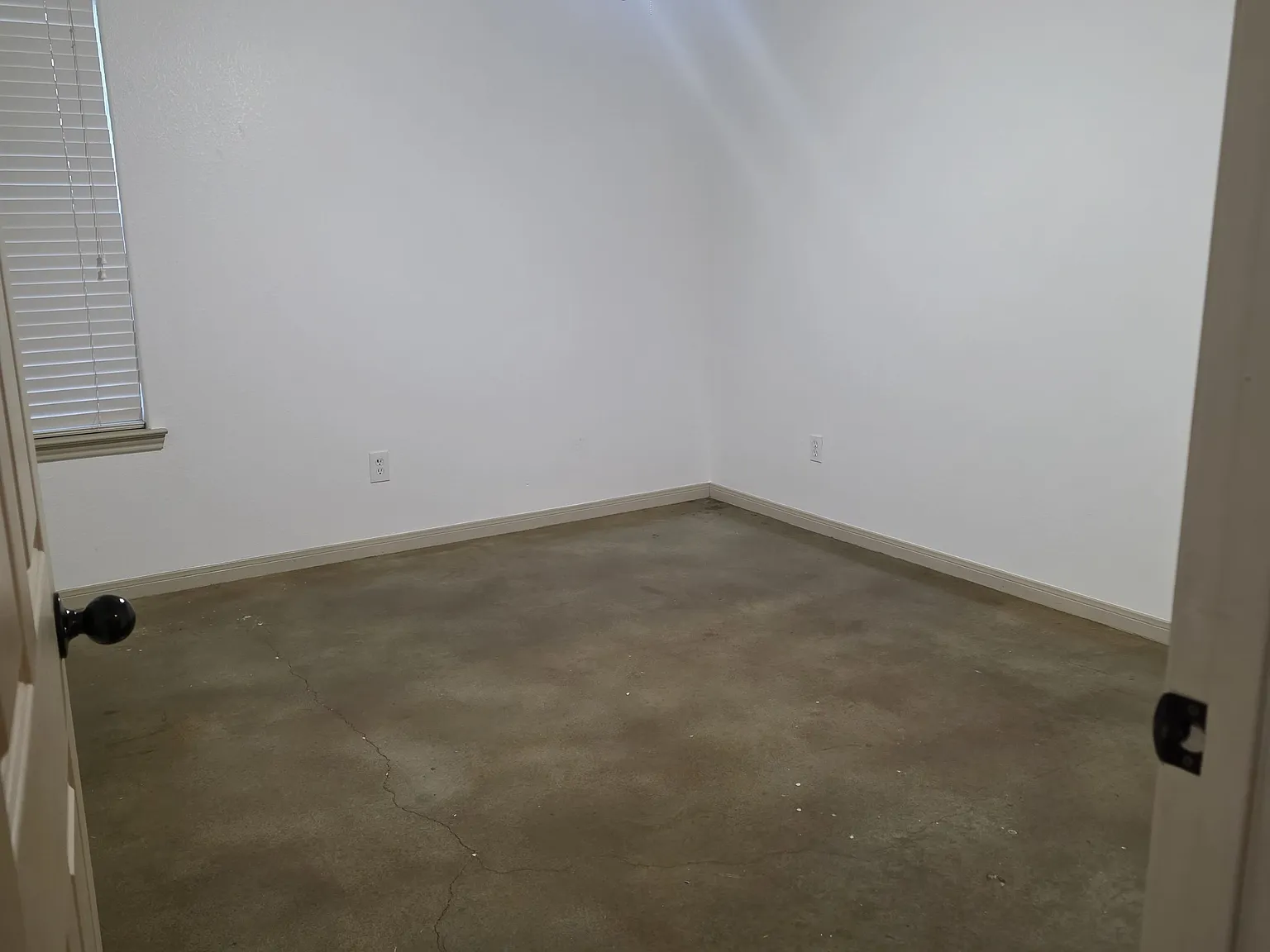3 bed, 1332 sqft, $1,650 — Photo 1