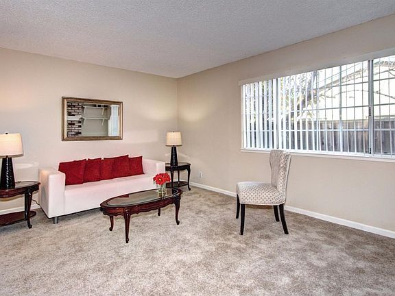 4th image of 3165 Edenbank Dr