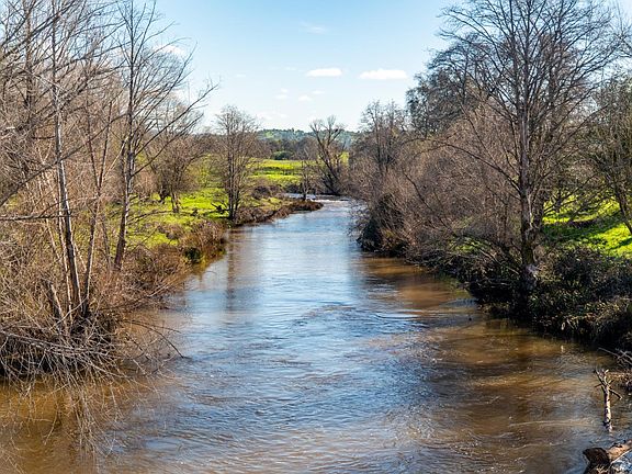 2nd image of 4873 Gladding Rd