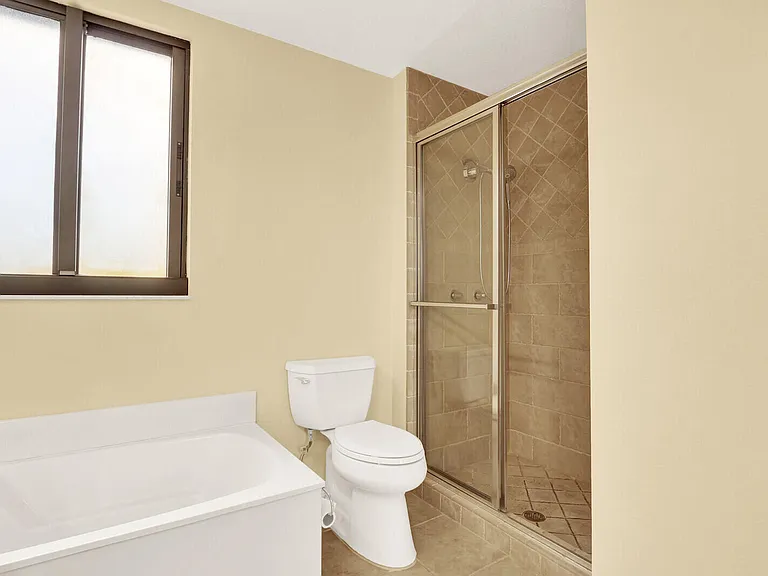 370 Golfview Rd #901 — Photo 26