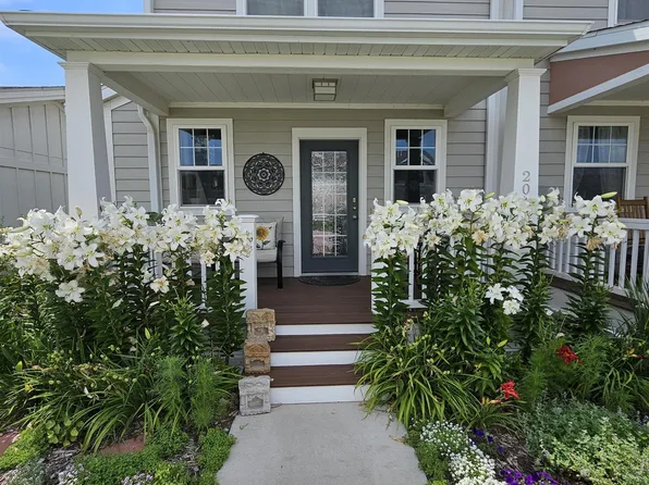 2040 Opal Ln, Fairfield, IA 52556