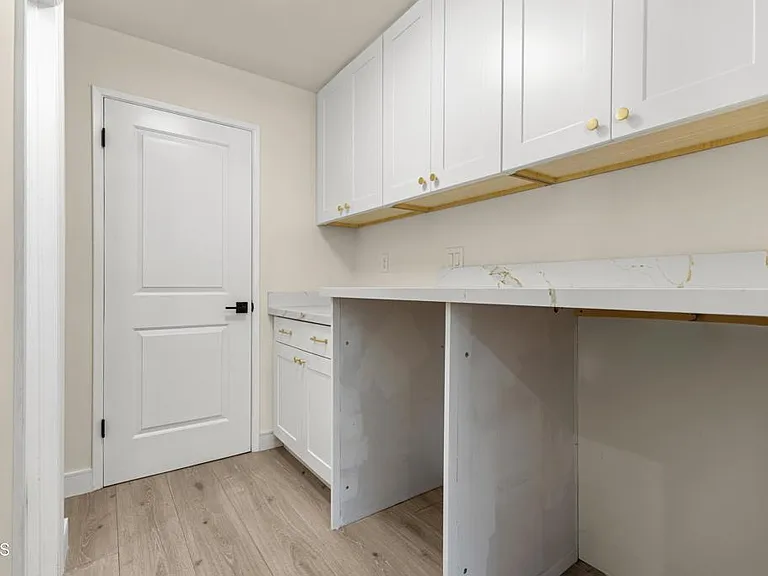 9321 Belvoir Ave — Photo 20