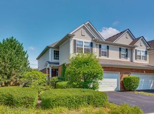 1666 Buckingham Dr, Des Plaines, IL 60018