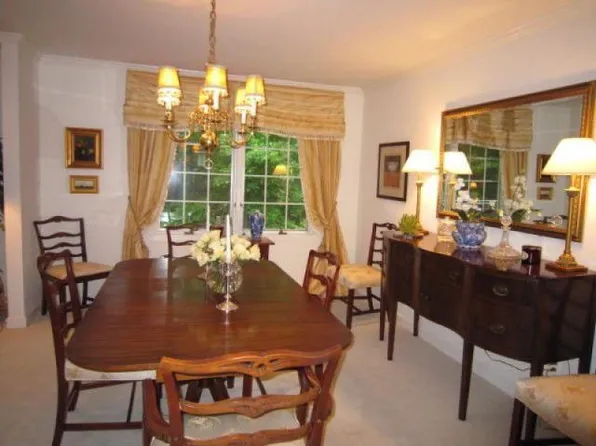 25 Dorset Cir, Caldwell, NJ 07006