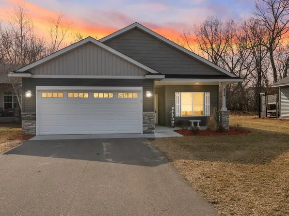824 Winsome Way NW, Isanti, MN 55040