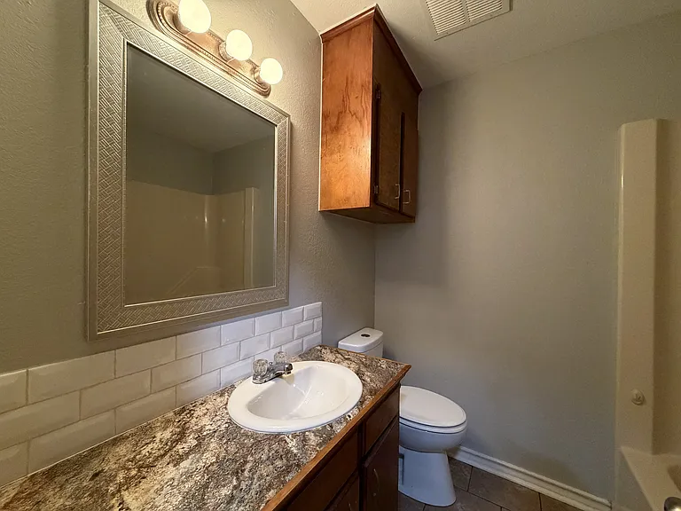 1105 Carroll Ave #B — Photo 12