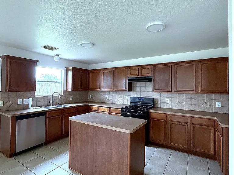 2007 Orchard Frost Dr — Photo 5