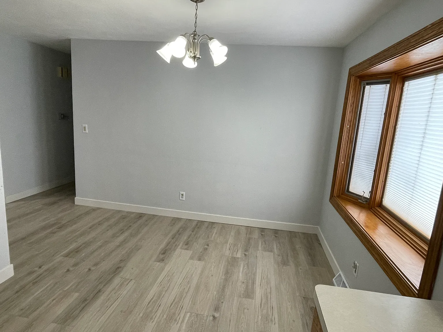 3 bed, 2.5 bath, 1512 sqft, $1,950 — Photo 2