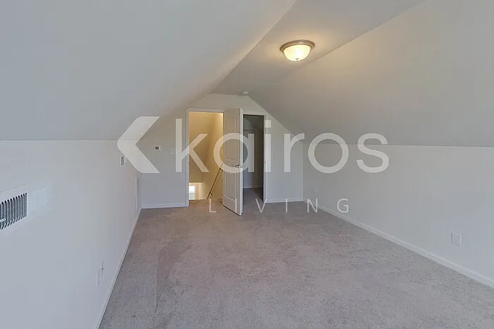 1151 Silvertrace Dr — Photo 18