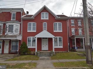 113 S Robeson St, Robesonia, PA 19551