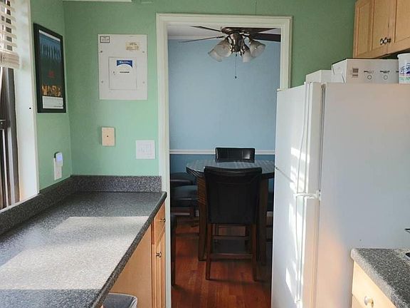 4th image of 1546 160th St