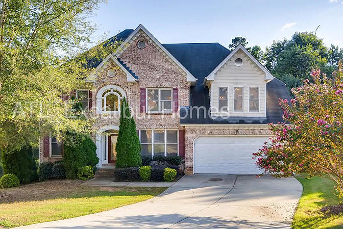 1st image of 2851 Calumet Farm Ln