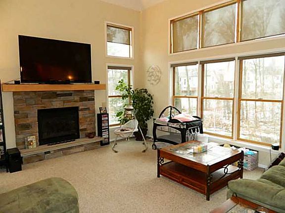 4th image of 1481 Bushwood Cir