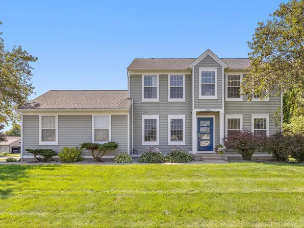 900 Scott Woods Dr NE, Comstock Park, MI 49321