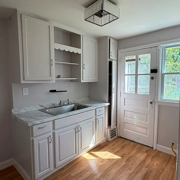 1527 Babbitt Rd — Photo 4