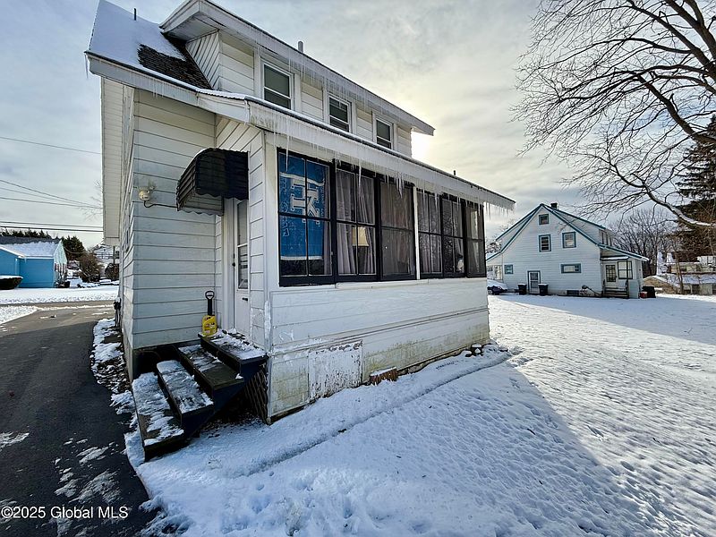 4th image of 18 Evelyn Avenue