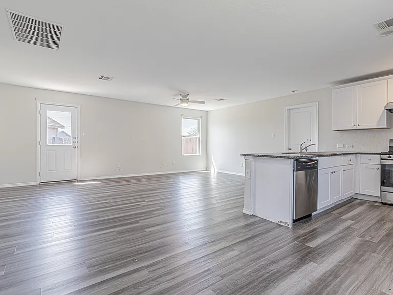 3814 Pickles Way — Photo 14