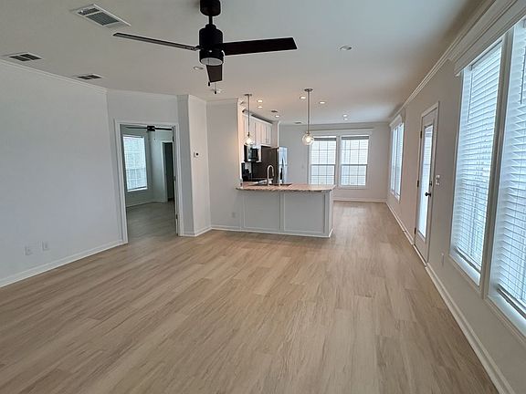5th image of 1646 Voyager Dr #392