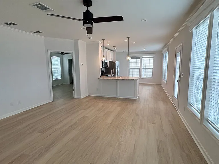 1646 Voyager Dr #392 — Photo 5