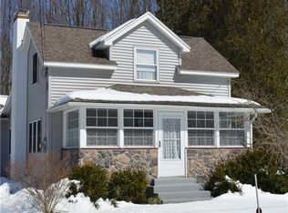 6879 Benedict Rd, East Syracuse, NY 13057