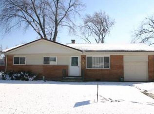 53 W Walnut Ave, Des Plaines, IL 60016