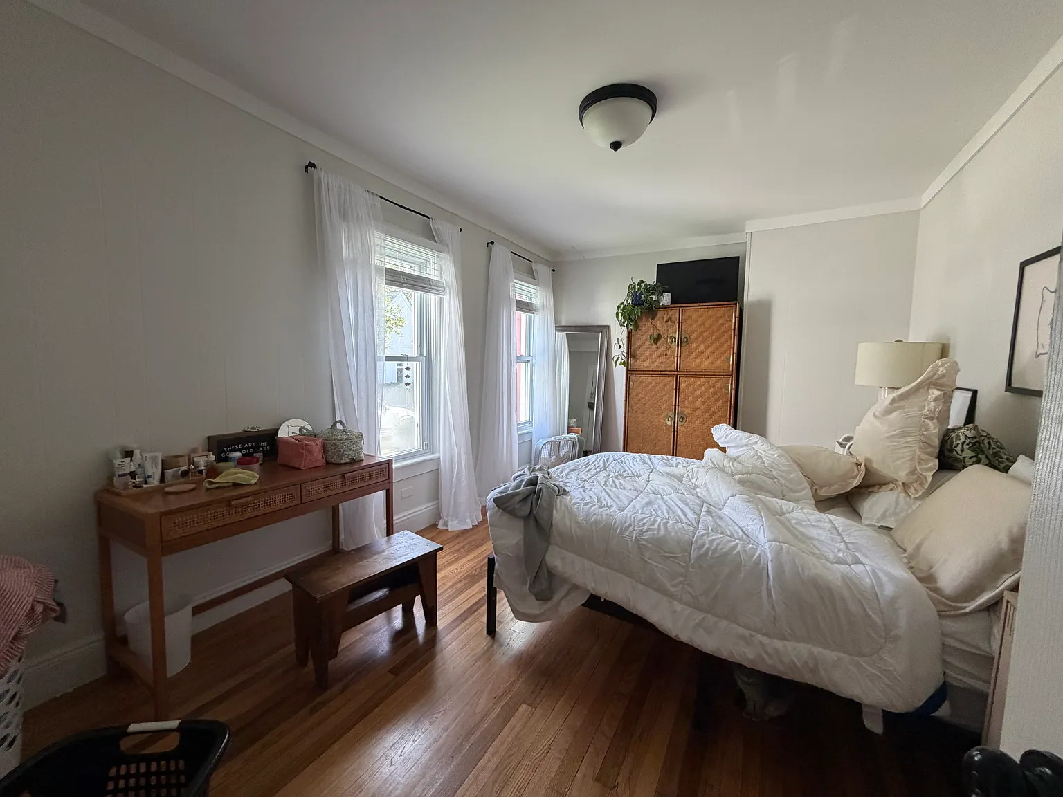 2 bed, 765 sqft, $2,195 — Photo 2