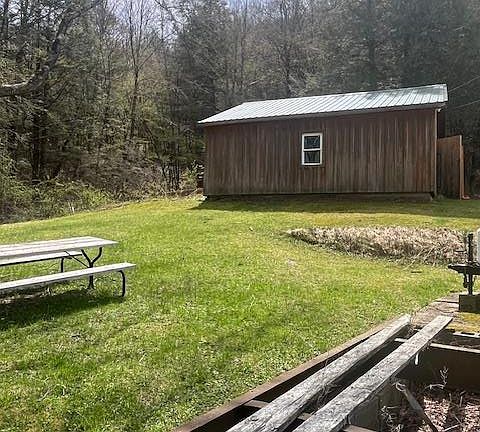 5th image of 1468 Beers Brook Road