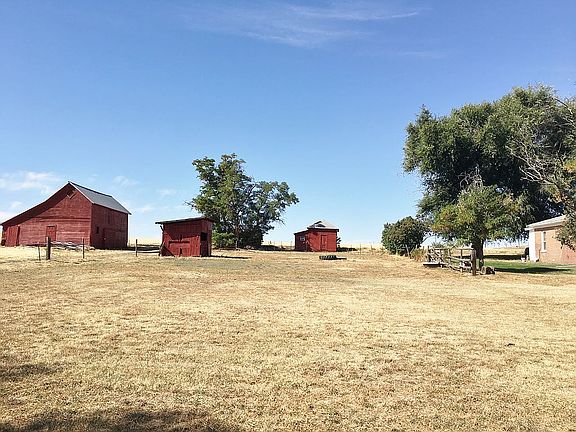 Barn-Horse Stall-Outbuilding