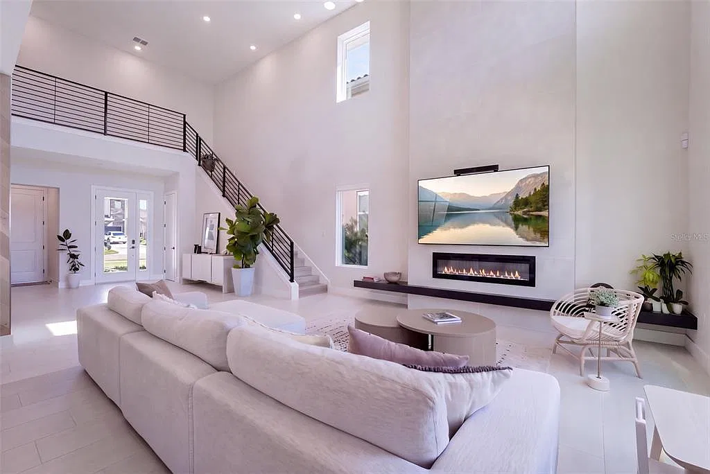 4 bed, 4.5 bath, 3208 sqft, $7,500 — Photo 4