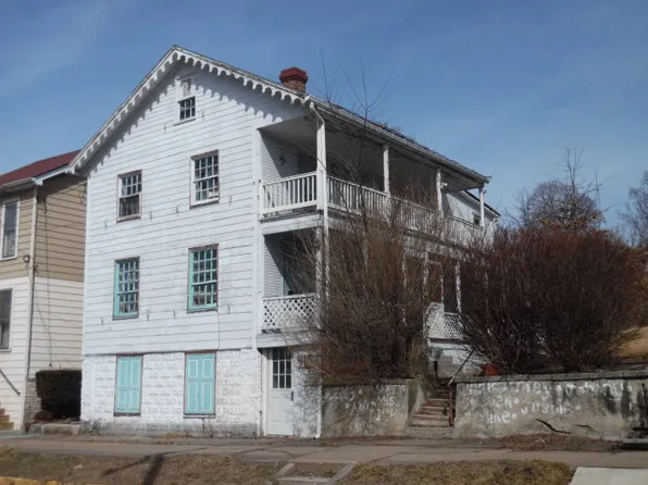 415 Moore St, Huntingdon, PA 16652