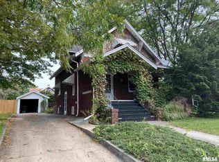 803 Warren St, Galesburg, IL 61401