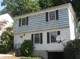 55 Sprague Rd, Scarsdale, NY 10583