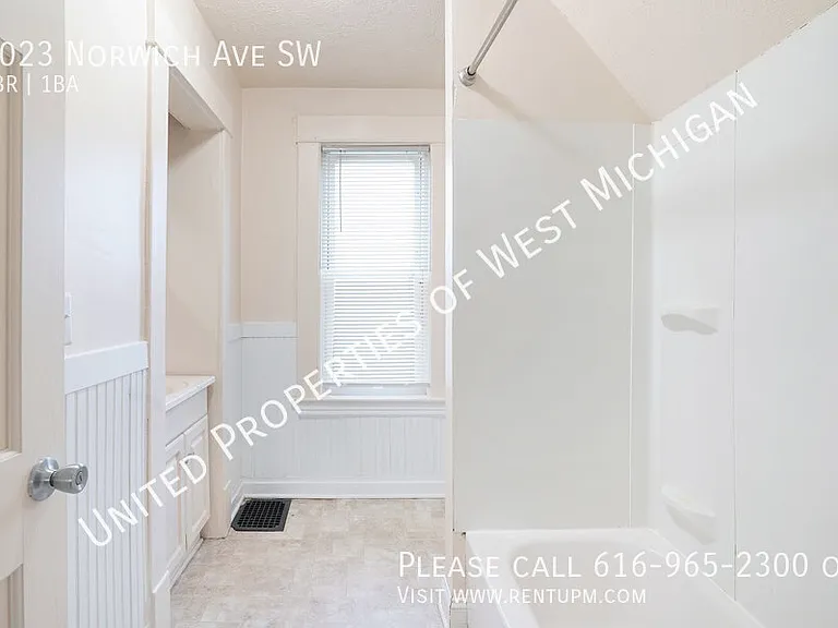 1023 Norwich Ave SW — Photo 18