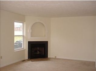 222 Manor View Dr, Manor, PA 15665