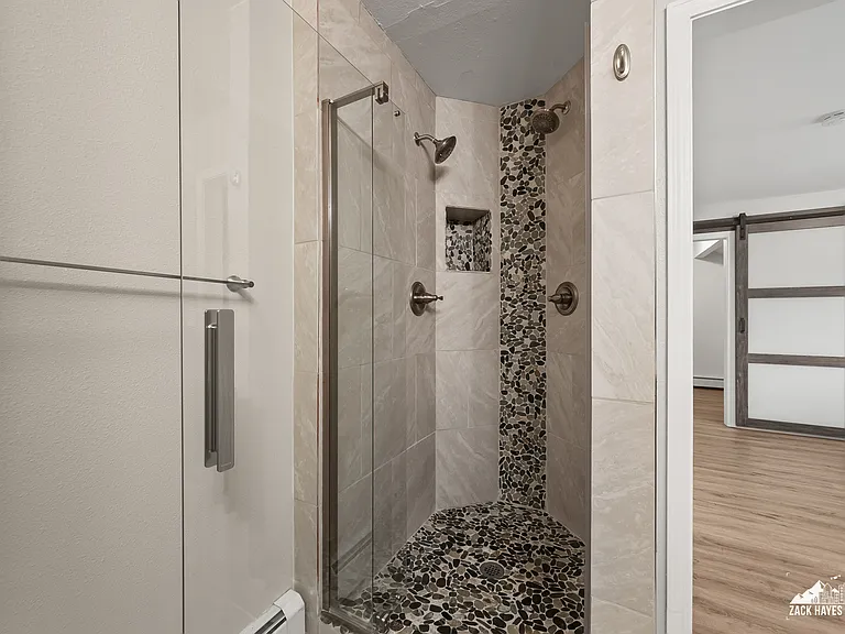 1930 Congress Cir #4 — Photo 43