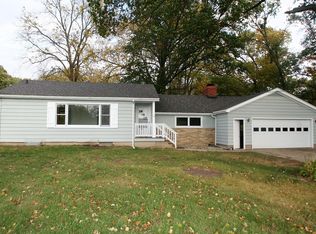 15998 Dee Mac Rd, Mackinaw, IL 61755