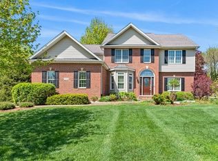 42W864 Jens Jensen Ln, St Charles, IL 60175
