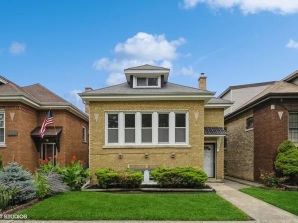 5306 W Grace St, Chicago, IL 60641