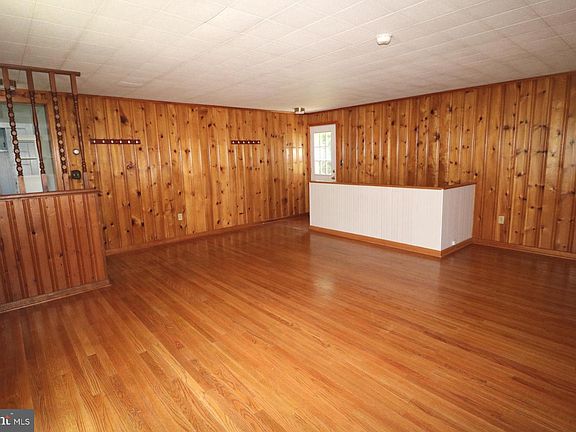 4th image of 15423 Norwood Ave