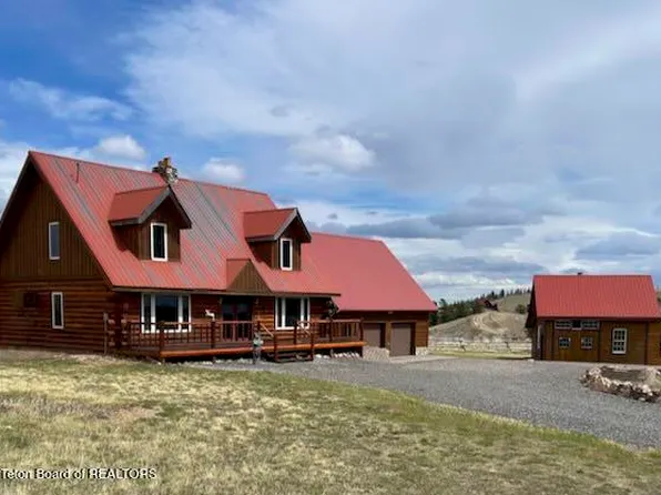 26 Hart Trl, Dubois, WY 82513