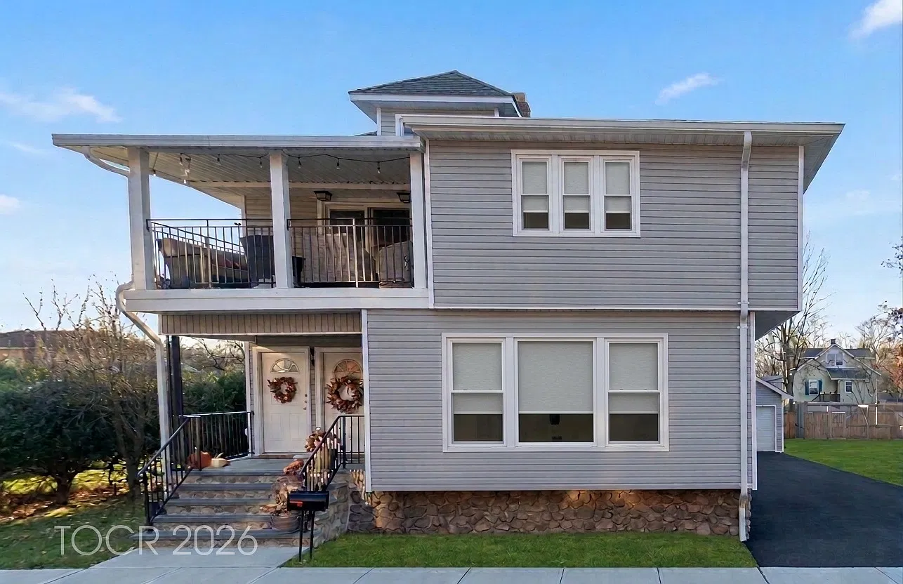 3 bed, $4,000 — Photo 1