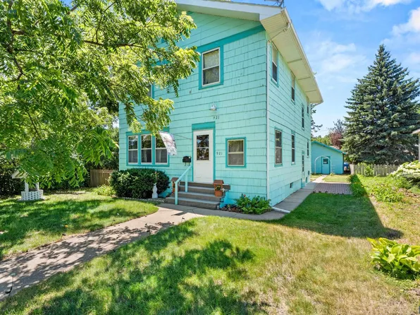 921 S Prairie Ave, Sioux Falls, SD 57104