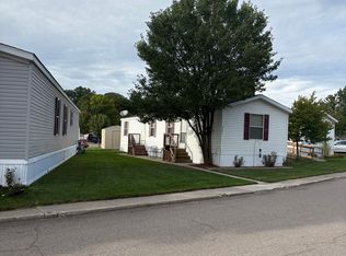 2704 Cour Regis St, Saint Clair, MI 48079